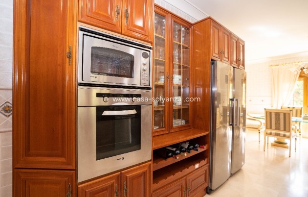 Resale - Villa - Campoamor