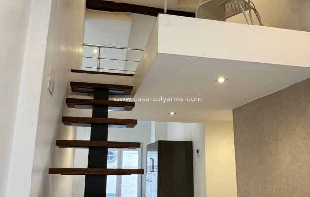 Resale - Apartment / flat - Alicante - Center