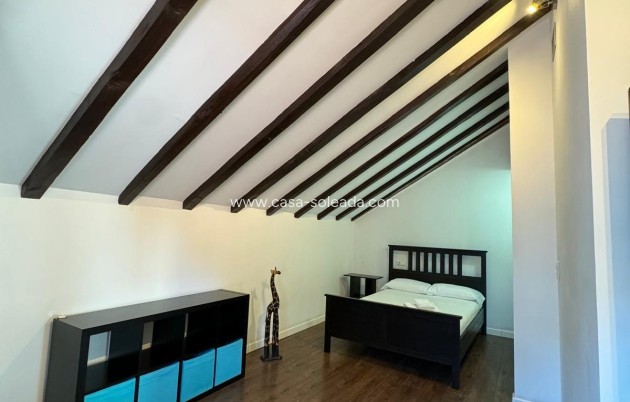 Resale - Apartment / flat - Alicante - Center