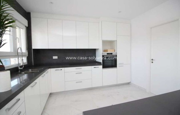 Neue Gebäude - Villa - Pinoso