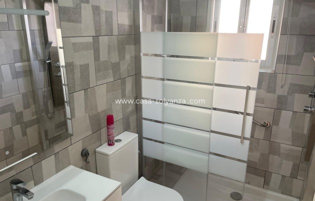 Wiederverkauf - Stadthaus - Villamartin - Villamartín