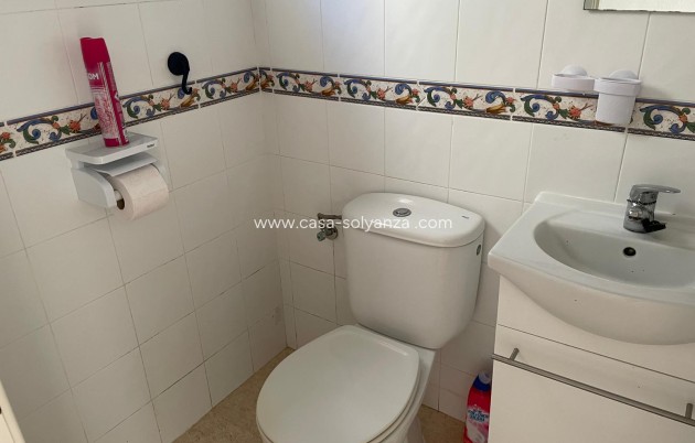 Wiederverkauf - Stadthaus - Villamartin - Villamartín