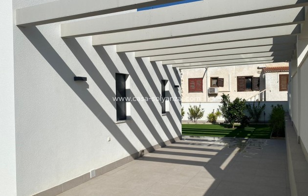 Revente - Villa - Torrevieja - Los Balcones