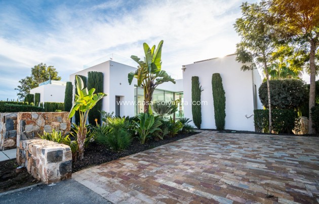 Resale - Villa - Orihuela Costa - Costa Blanca