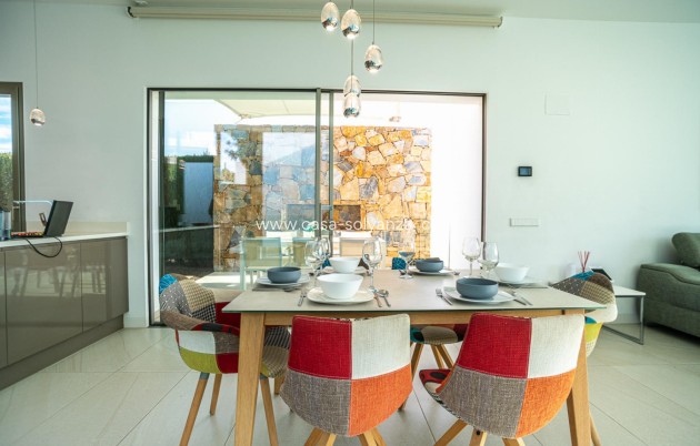 Resale - Villa - Orihuela Costa - Costa Blanca