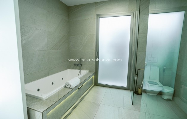 Resale - Villa - Orihuela Costa - Costa Blanca