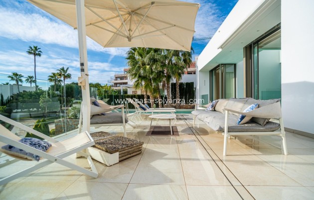 Resale - Villa - Orihuela Costa - Costa Blanca