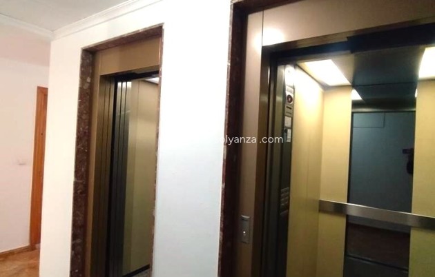 Revente - Appartement - Torrevieja - CASCO URBANO