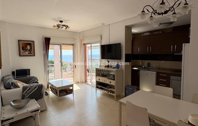 Herverkoop - Appartement / flat - Torrevieja - Punta Prima