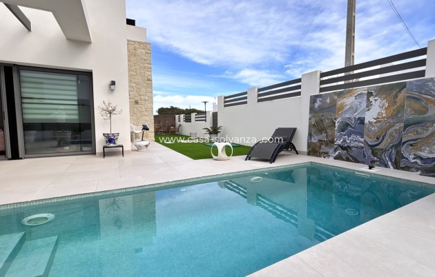 Herverkoop - Villa - San Miguel de Salinas - Costa Blanca