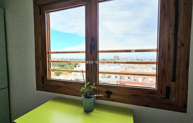 Revente - Appartement - Torrevieja - Nueva Torrevieja