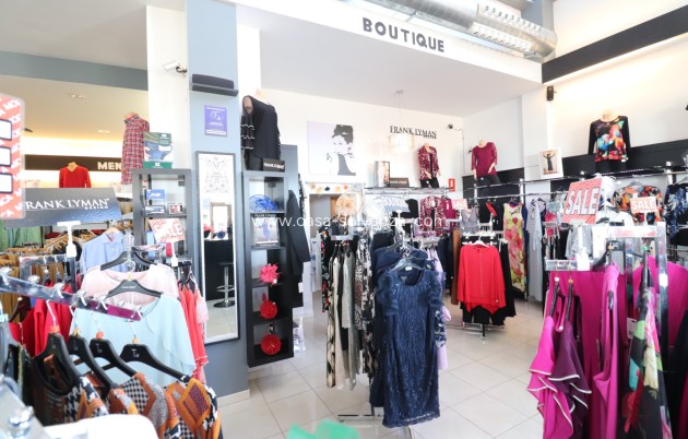 Revente - Commercial - Algorfa - La Finca Golf Resort