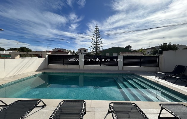 Herverkoop - Villa - Los Balcones - Costa Blanca