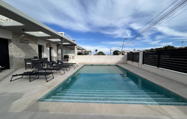 Herverkoop - Villa - Los Balcones - Costa Blanca