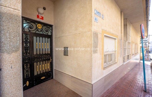 Herverkoop - Appartement / flat - Torrevieja - Centro