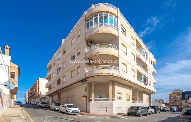 Herverkoop - Appartement / flat - Torrevieja - Centro