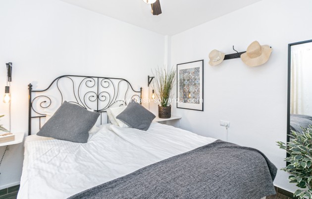 Revente - Maison de ville - Torrevieja - Torretas