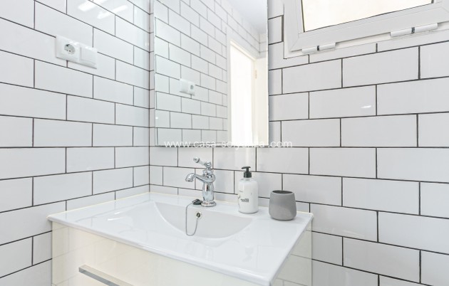 Revente - Maison de ville - Torrevieja - Torretas