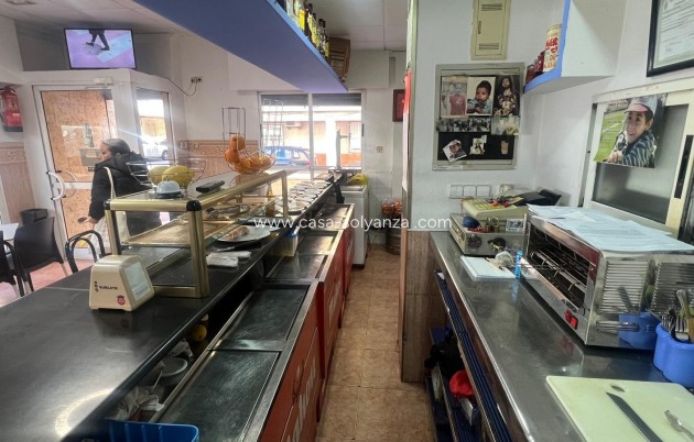 Revente - Commercial - Torrevieja - Estacion Autobuses