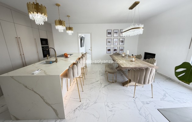 Resale - Villa - Villamartin - Villamartín