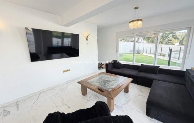 Resale - Villa - Villamartin - Villamartín