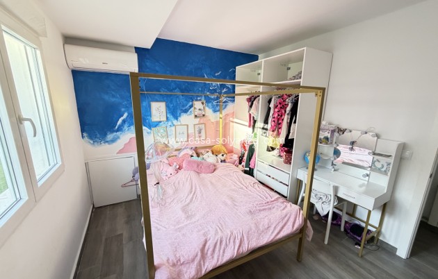 Resale - Villa - Villamartin - Villamartín