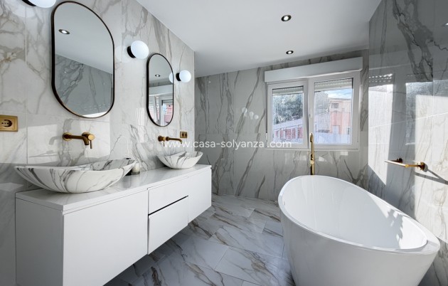 Resale - Villa - Villamartin - Villamartín