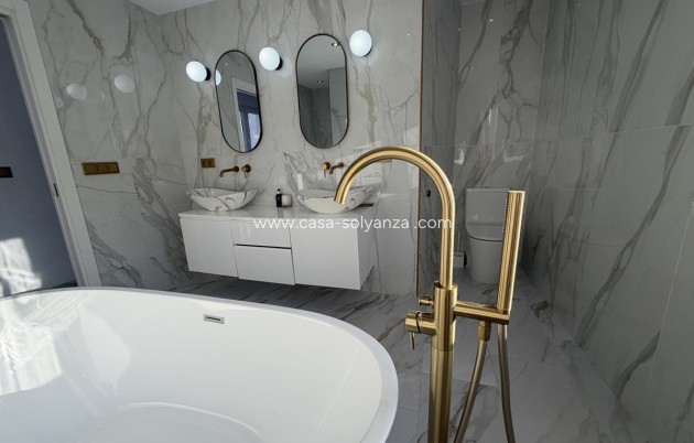 Resale - Villa - Villamartin - Villamartín