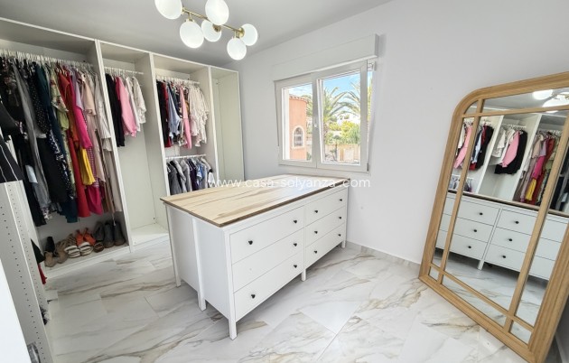 Resale - Villa - Villamartin - Villamartín