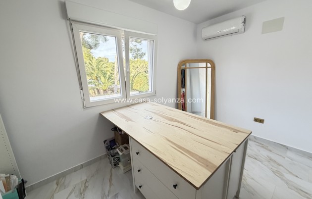 Resale - Villa - Villamartin - Villamartín