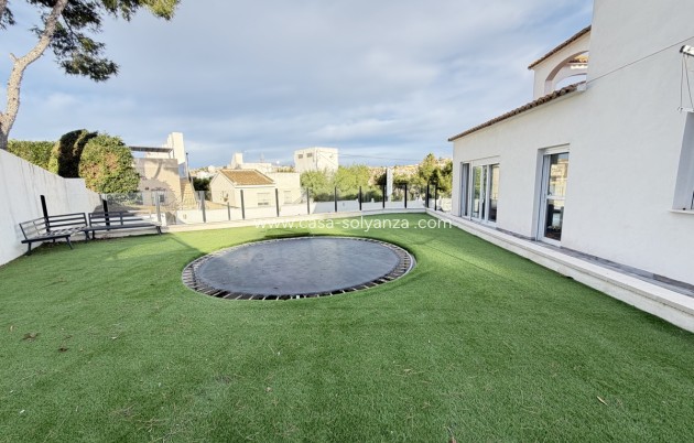 Resale - Villa - Villamartin - Villamartín