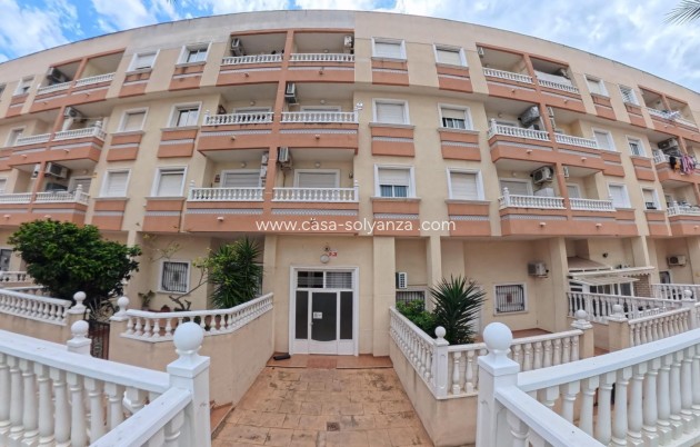 Resale - Apartment / flat - Torrevieja - Center