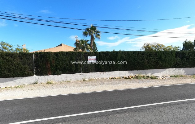 Resale - Villa - Albatera