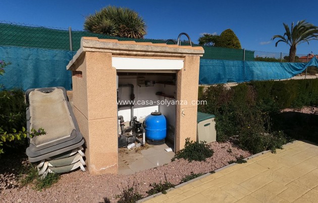 Resale - Villa - Albatera