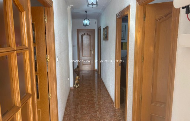 Resale - Villa - Albatera