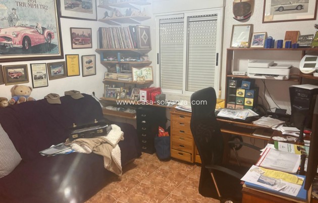 Resale - Villa - Albatera