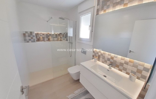 Obra nueva - Adosado - Avileses