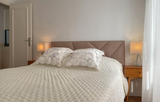 Resale - Apartment / flat - Torrevieja - Playa del Cura