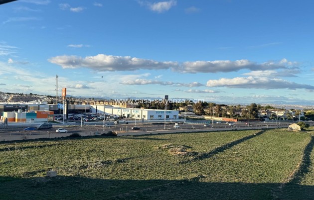 Herverkoop - Appartement / flat - Torrevieja - Punta Prima