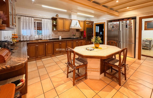 Herverkoop - Finca Country Property - Elche - Altzabares Alto