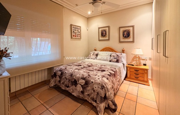 Herverkoop - Finca Country Property - Elche - Altzabares Alto