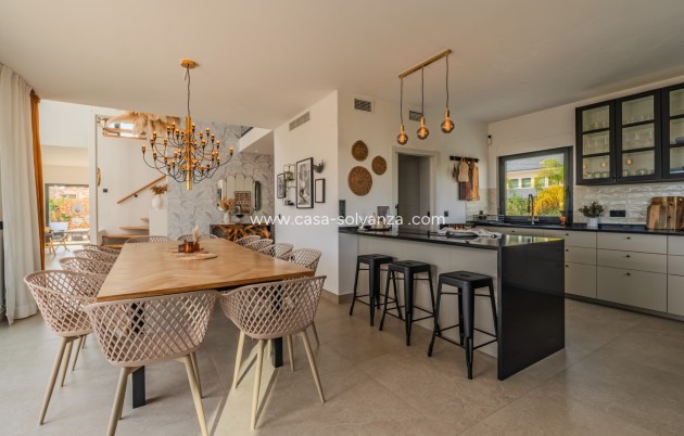 Revente - Villa - Detached - Alicante - Cabo de las Huertas