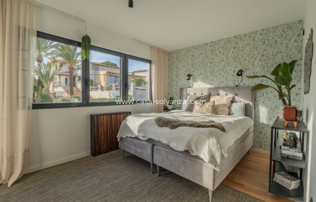 Revente - Villa - Detached - Alicante - Cabo de las Huertas
