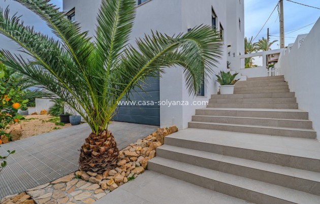 Revente - Villa - Detached - Alicante - Cabo de las Huertas