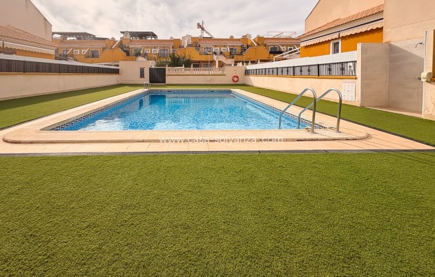 Herverkoop - House - Townhouse - Arenales del Sol