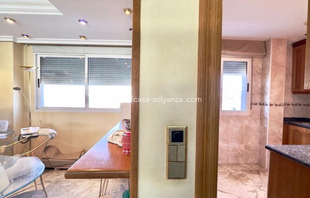 Reventa - Apartamento / piso - Torrevieja - Center