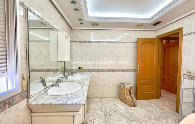 Reventa - Apartamento / piso - Torrevieja - Center