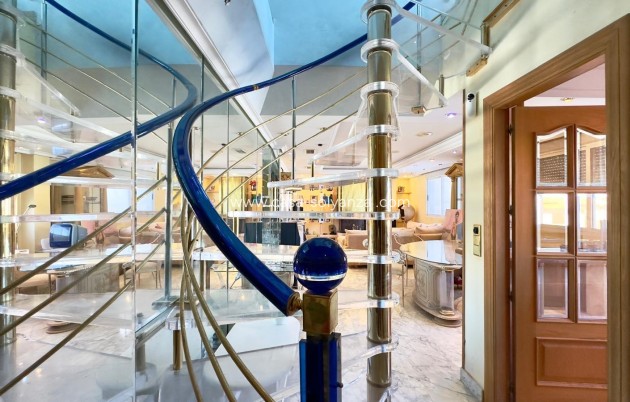 Reventa - Apartamento / piso - Torrevieja - Center