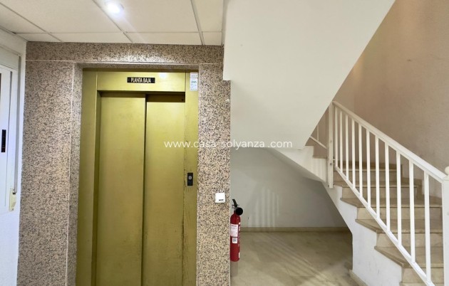 Reventa - Apartamento / piso - Torrevieja - Center
