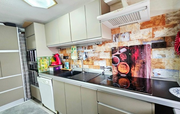 Revente - Appartement - Torrevieja - Playa De Los Naufragos